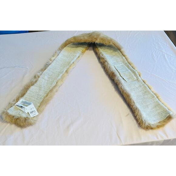 Ann Taylor LOFT Beautiful Glamour Luxurious Warm Faux Fur Crossover Scarf NWT - Picture 5 of 7